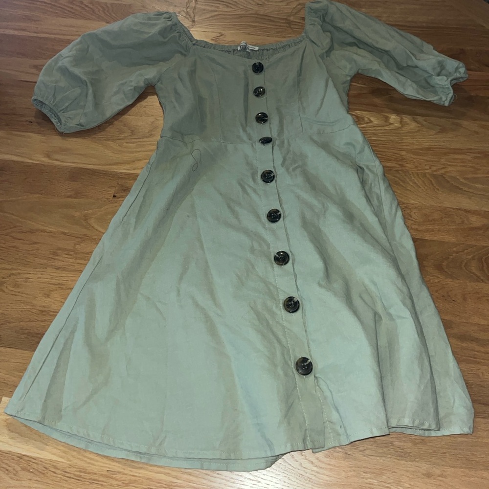 Charlotte Russe green button up fluffy sleeve dress